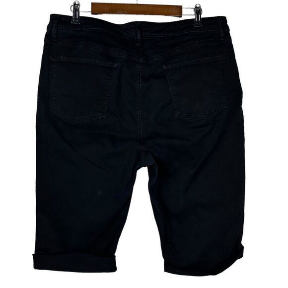 Talbots Black Straight Curvy Flawless Bermuda Shorts size 16 - Picture 3 of 7